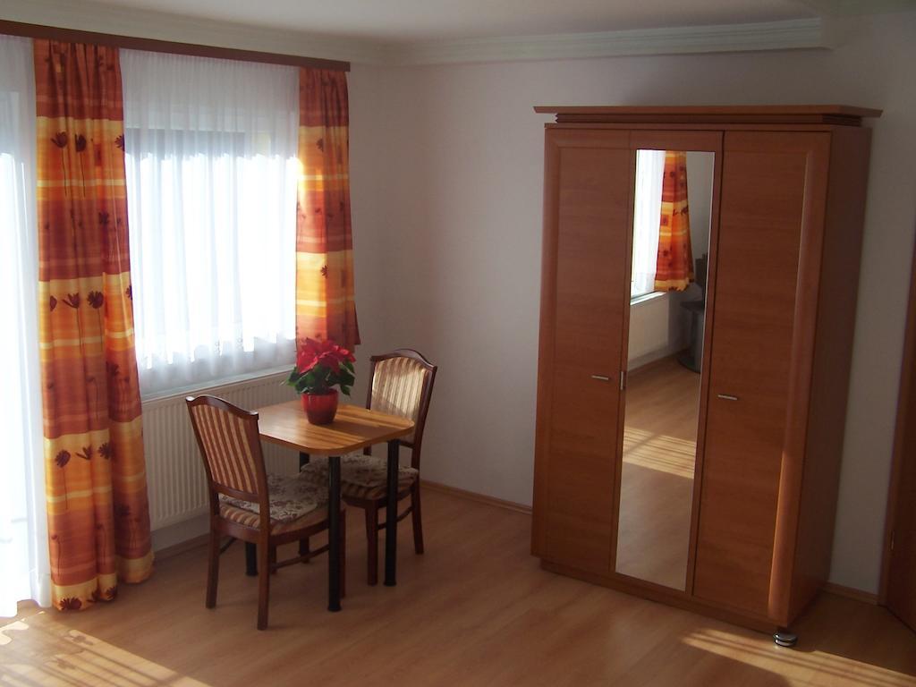 Akácia Apartman Budapest Habitación foto